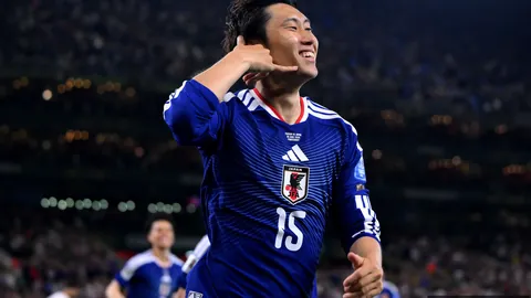拜仁慕尼黑遭勒沃库森血洗，格里马尔多进球助3-0大胜德甲